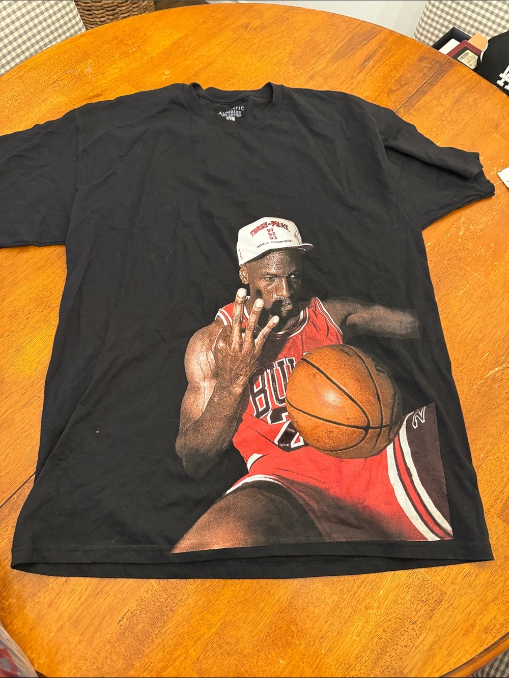 Men's Short Sleeve Graphic Tee - Black with Red Print xl Michael Jordan